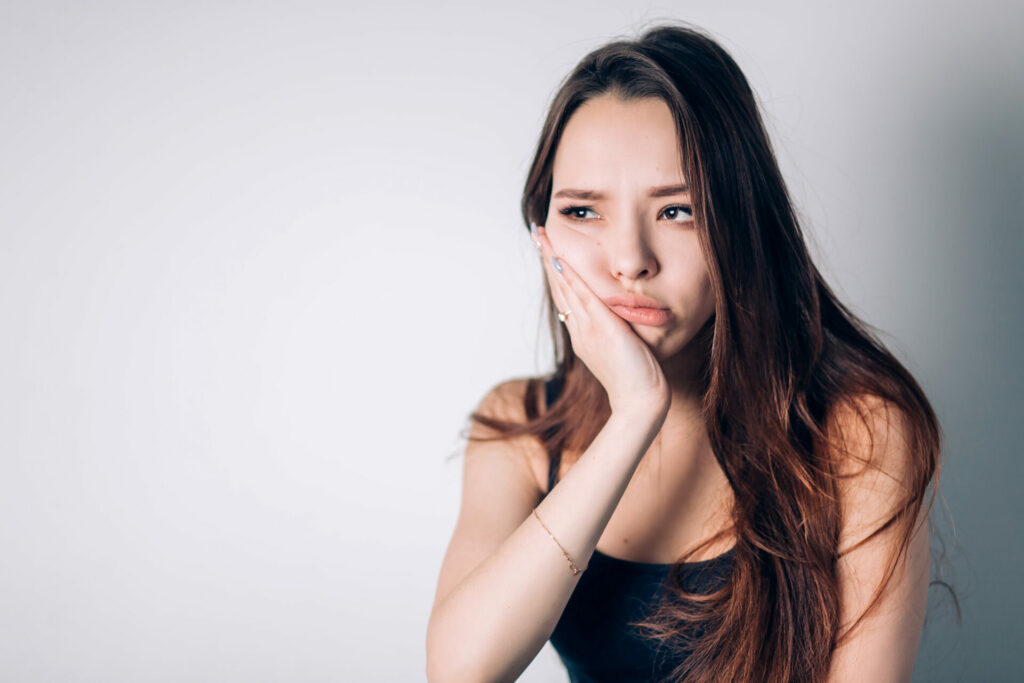 woman with toothache